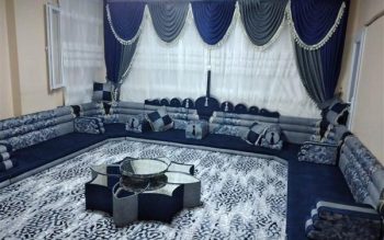 Ultra Lüks Yer Minderi - Modern Şark Köşesi şark odası Peki, sıradan bir köşeyi, yaşayan, nefes alan ve hikayesi olan otantik şark köşesine dönüştüren o sihirli dokunuşlar, yani otantik şark köşesi aksesuarları nelerdir? Bu kapsamlı rehberde, bir şark köşesini